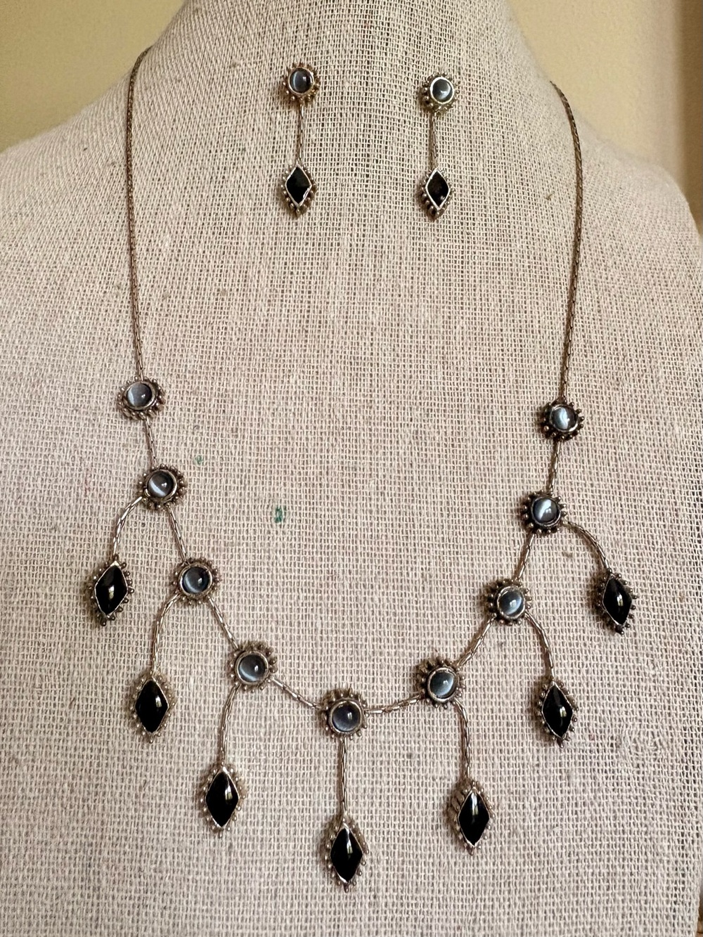 Vintage Silver-Style Black & Gray Dangle Necklace and Earring Set